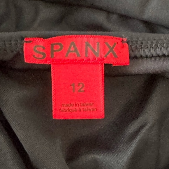 NEW SPANX Grecian Goddess Belted Swim Dress in Black Size 12 - Picture 6 of 11